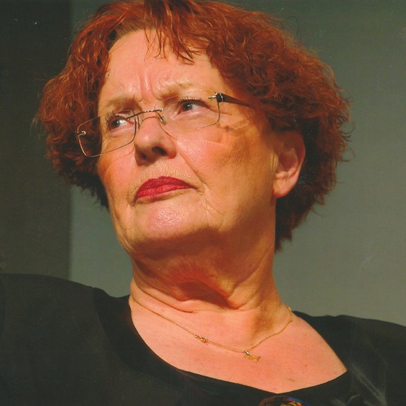 En mémoire de Gisèle Perez, professeur, vice-présidente du conseil général de l&#39;Isère, chevalière de la légion d&#39;honneur